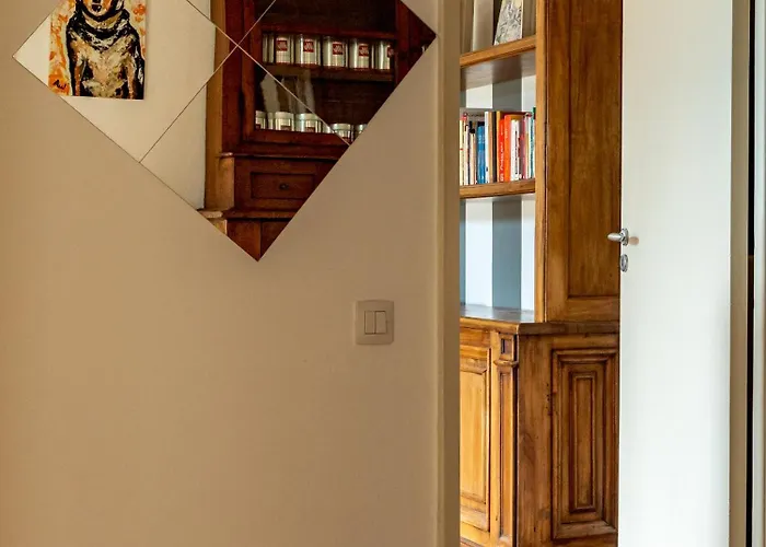 Bandenere House