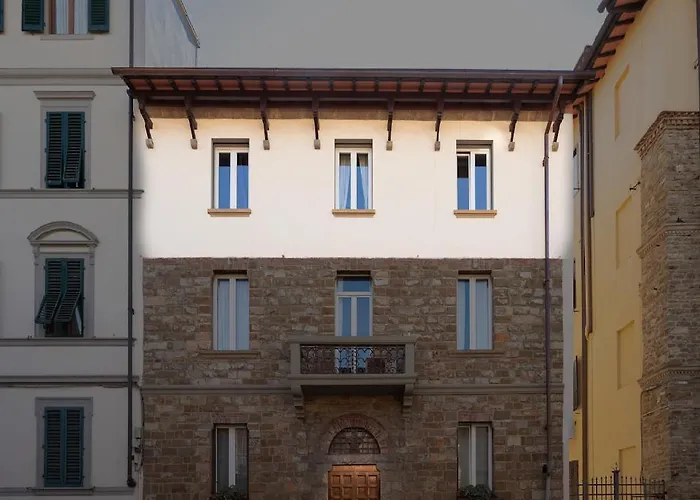 Bandenere House